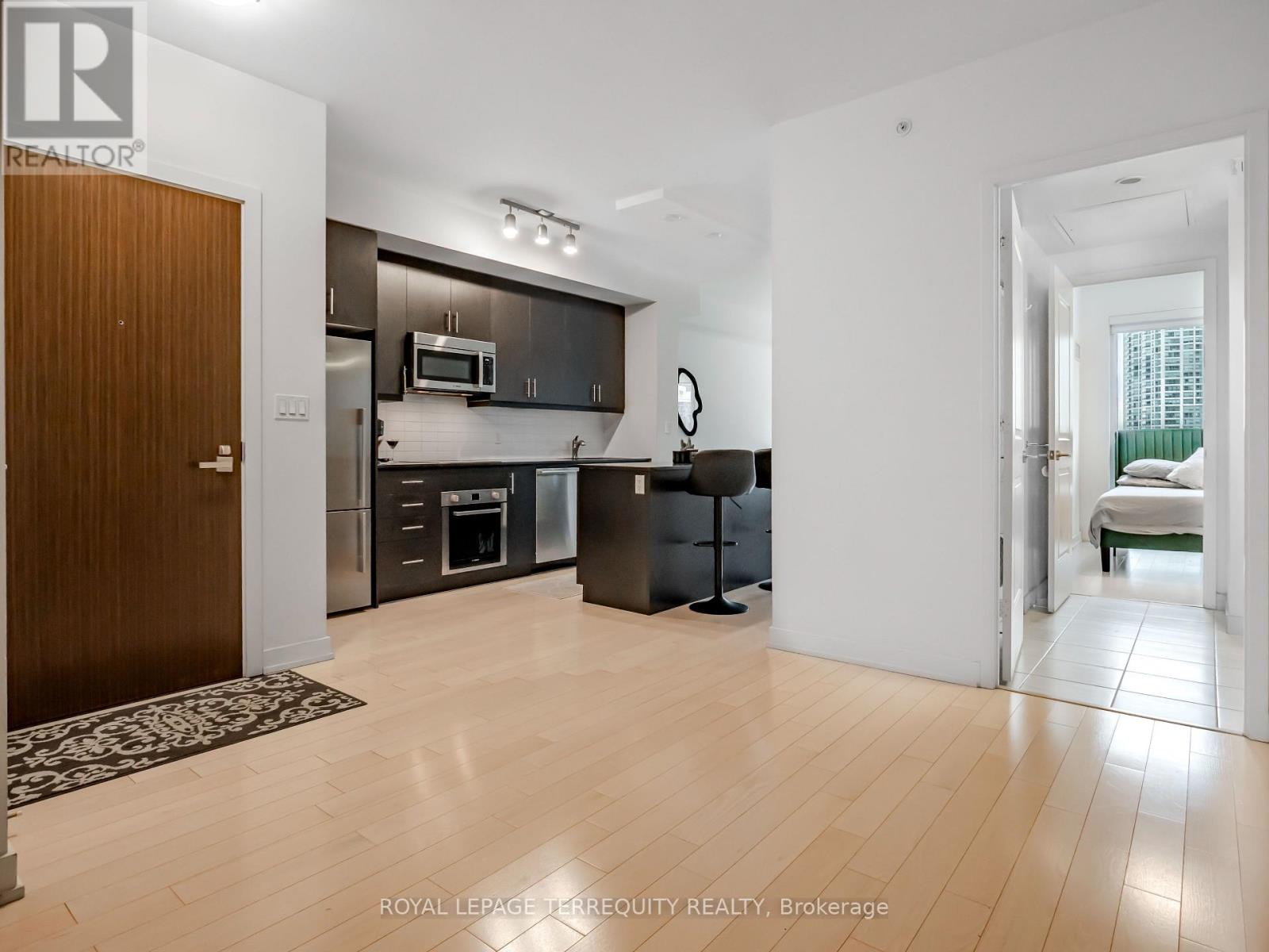 1009 - 1 The Esplanade, Toronto, Ontario  M5E 0A8 - Photo 16 - C12473261