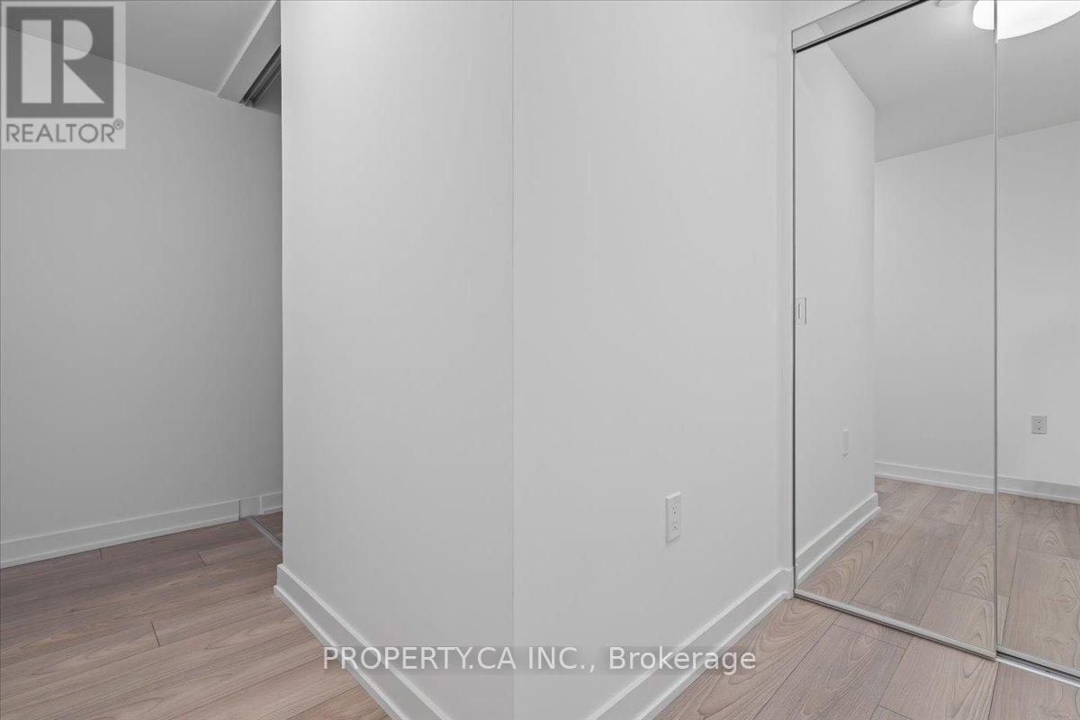 302s - 110 Broadway Avenue, Toronto, Ontario  M4P 1V3 - Photo 5 - C12473273
