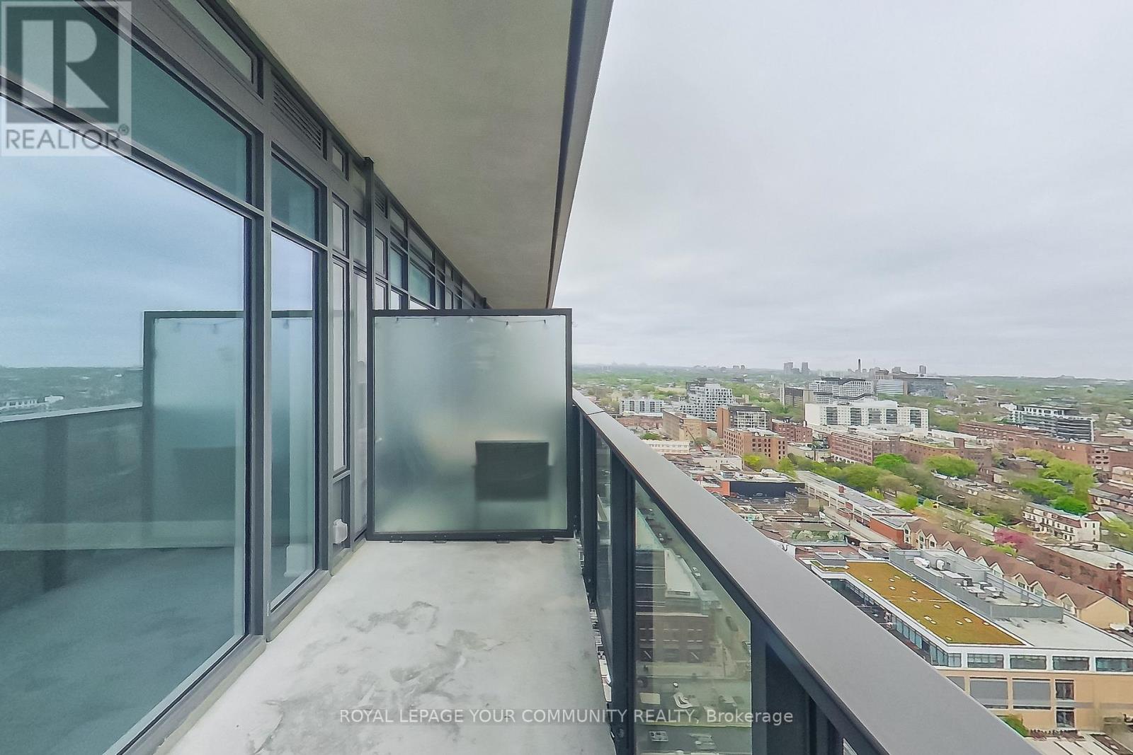 2712 - 330 Richmond Street W, Toronto, Ontario  M5V 1X2 - Photo 18 - C12473294