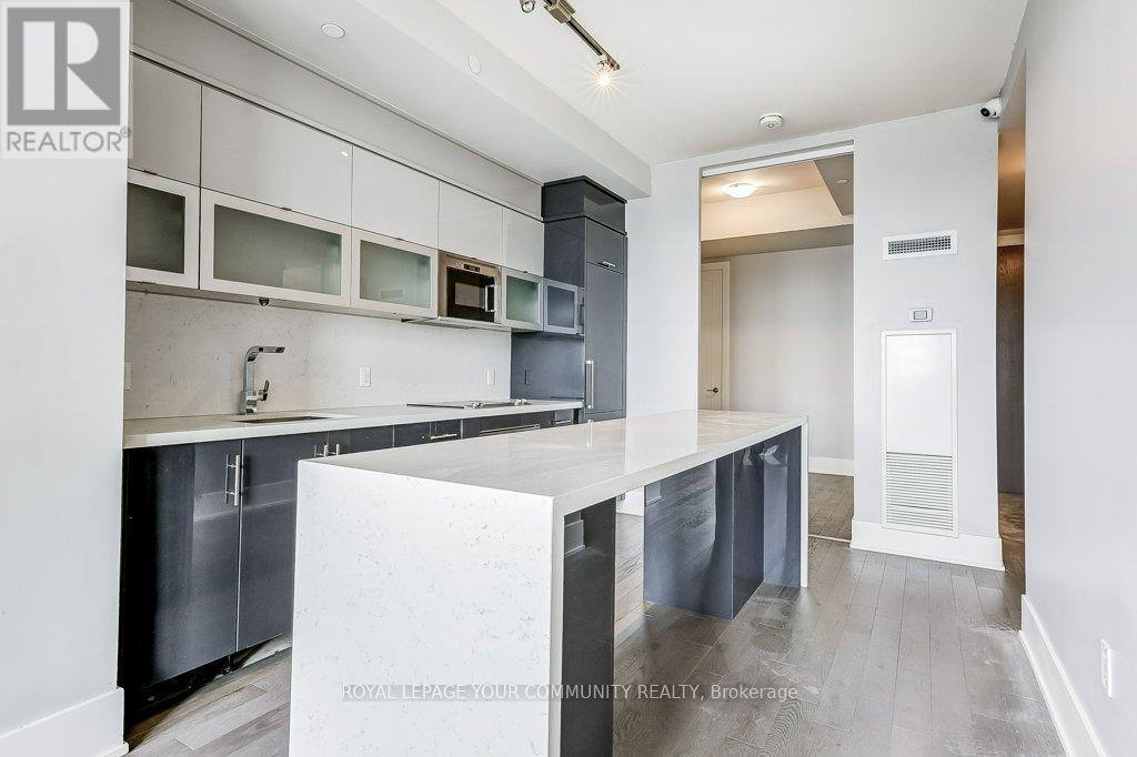 2712 - 330 Richmond Street W, Toronto, Ontario  M5V 1X2 - Photo 6 - C12473294