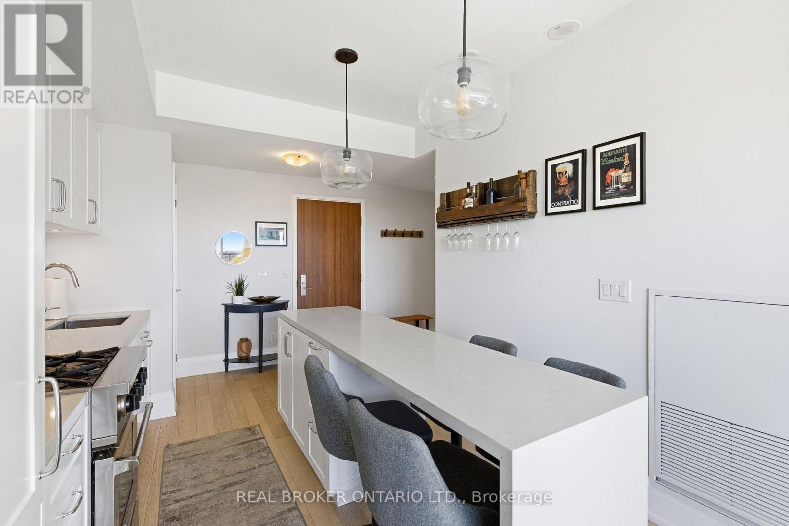 606 - 25 Malcolm Road, Toronto, Ontario  M4G 0C1 - Photo 4 - C12473311