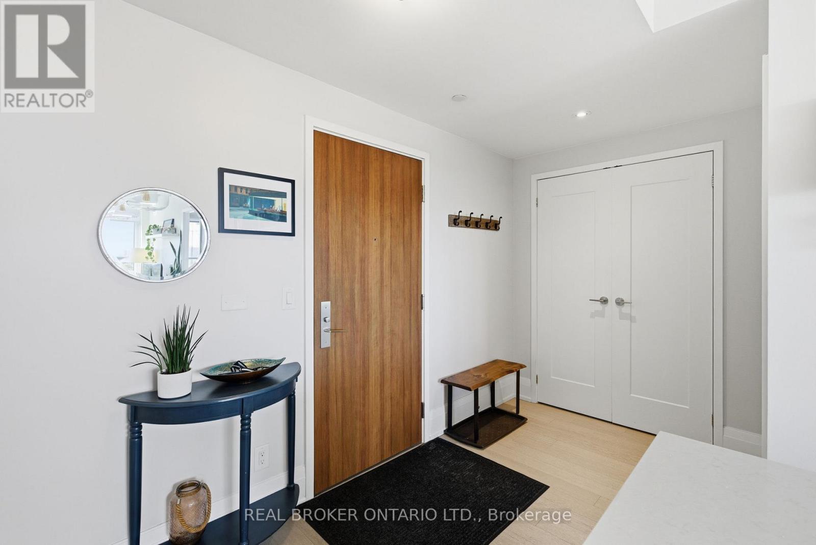 606 - 25 Malcolm Road, Toronto, Ontario  M4G 0C1 - Photo 6 - C12473311