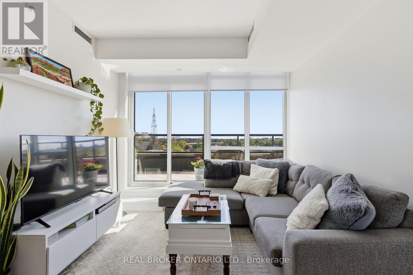606 - 25 Malcolm Road, Toronto, Ontario  M4G 0C1 - Photo 8 - C12473311