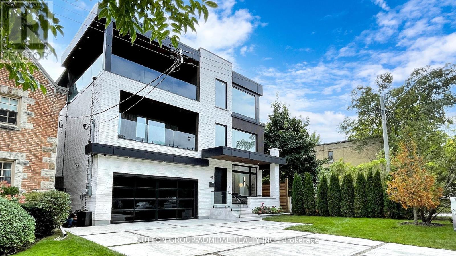 69 Elderwood Drive, Toronto, Ontario  M5P 1X5 - Photo 1 - C12473313