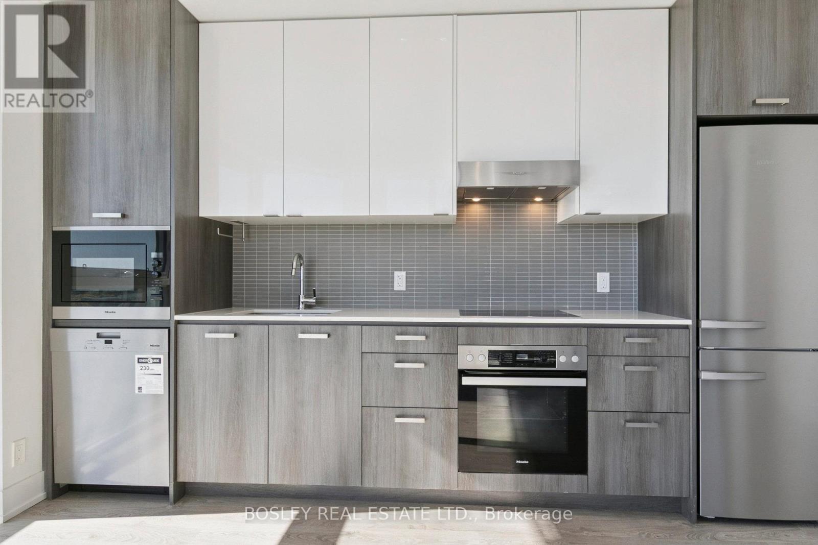 902 - 11 Lillian Street, Toronto, Ontario  M4S 2H7 - Photo 11 - C12473350