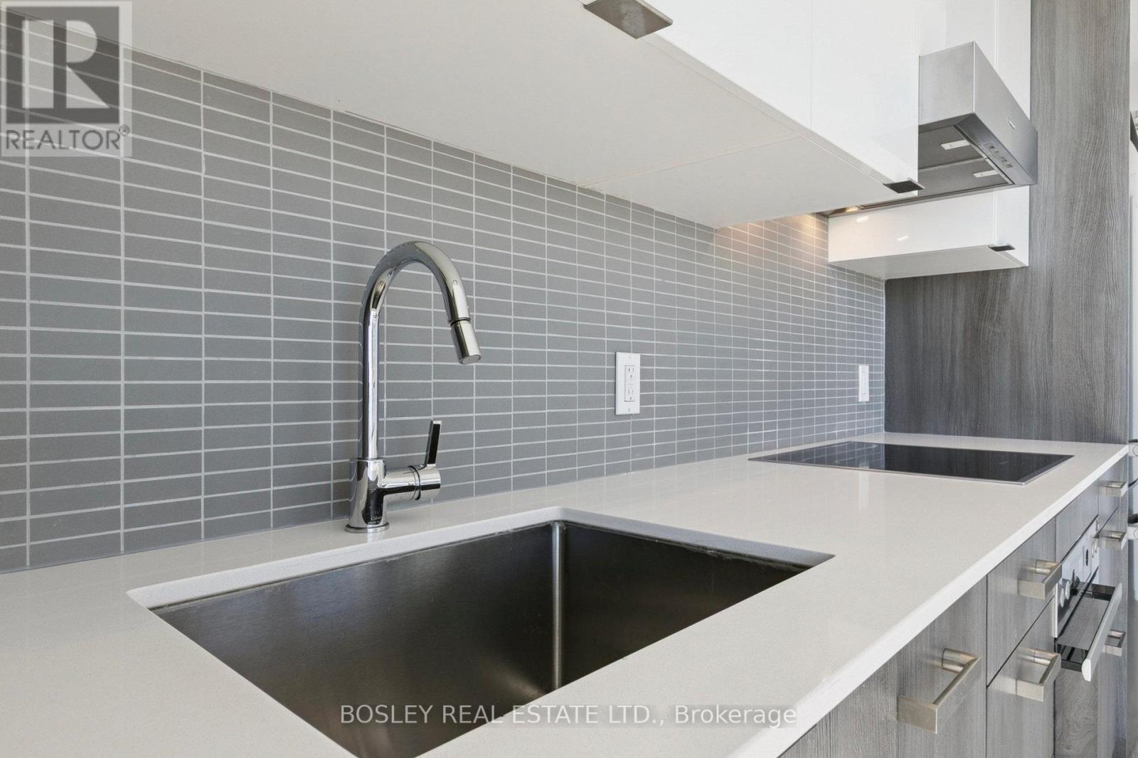 902 - 11 Lillian Street, Toronto, Ontario  M4S 2H7 - Photo 12 - C12473350
