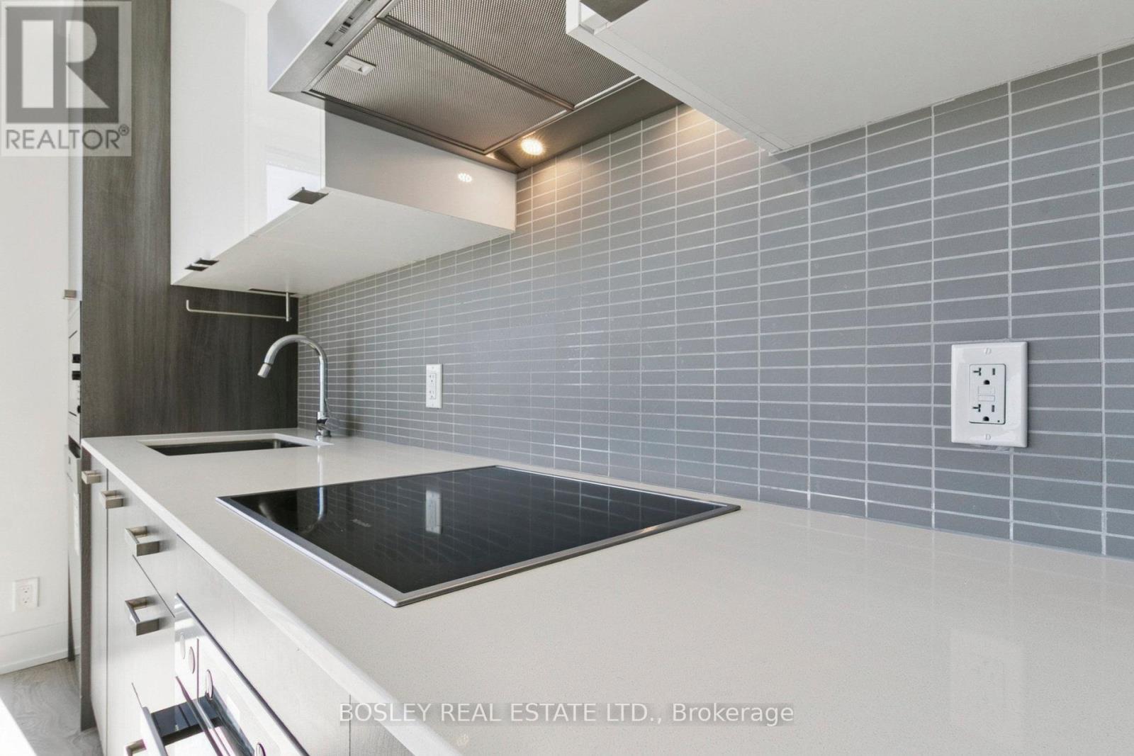 902 - 11 Lillian Street, Toronto, Ontario  M4S 2H7 - Photo 13 - C12473350