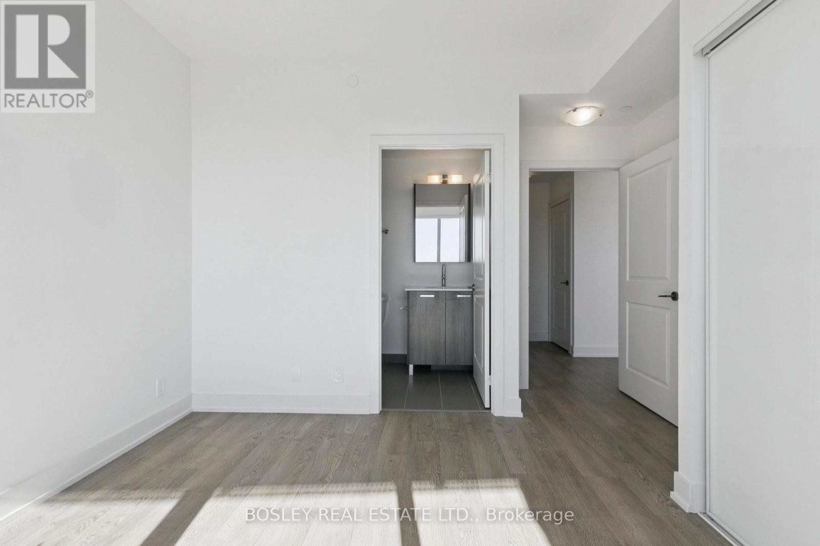 902 - 11 Lillian Street, Toronto, Ontario  M4S 2H7 - Photo 17 - C12473350