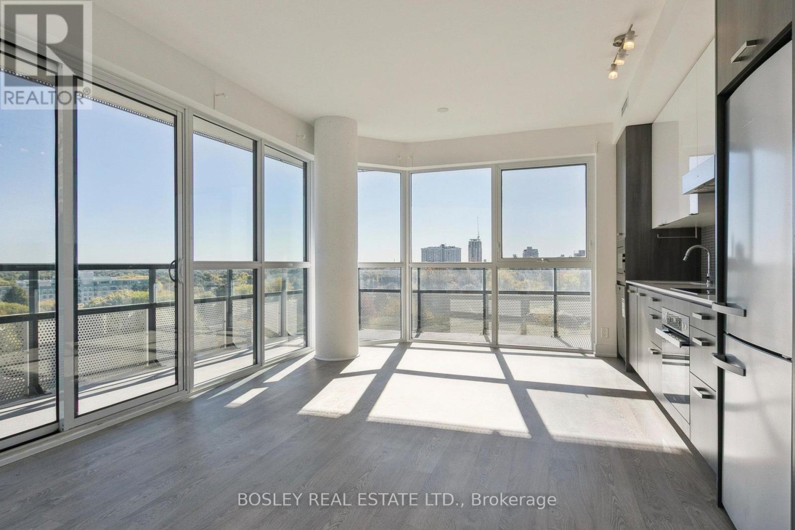 902 - 11 Lillian Street, Toronto, Ontario  M4S 2H7 - Photo 5 - C12473350