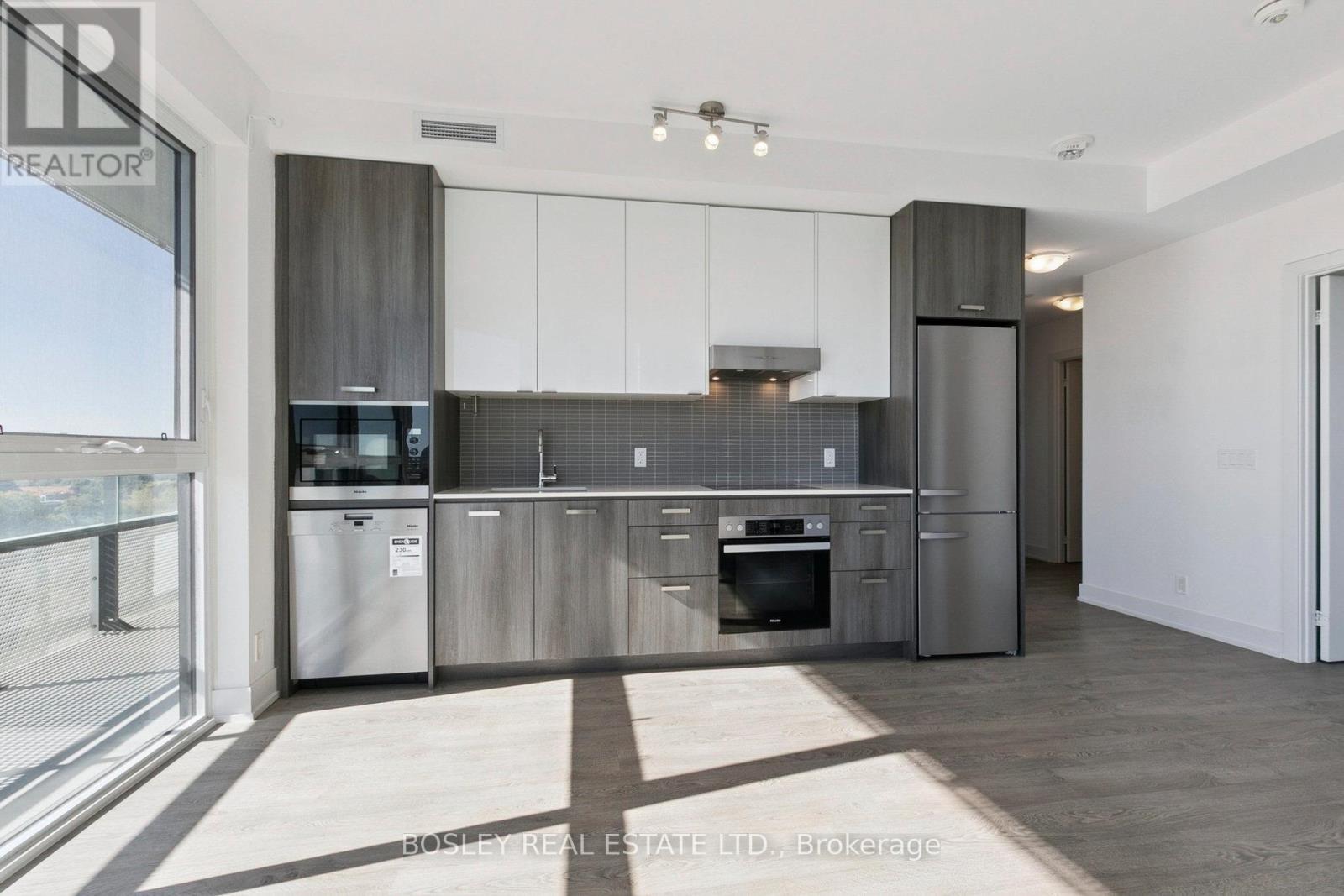 902 - 11 Lillian Street, Toronto, Ontario  M4S 2H7 - Photo 8 - C12473350