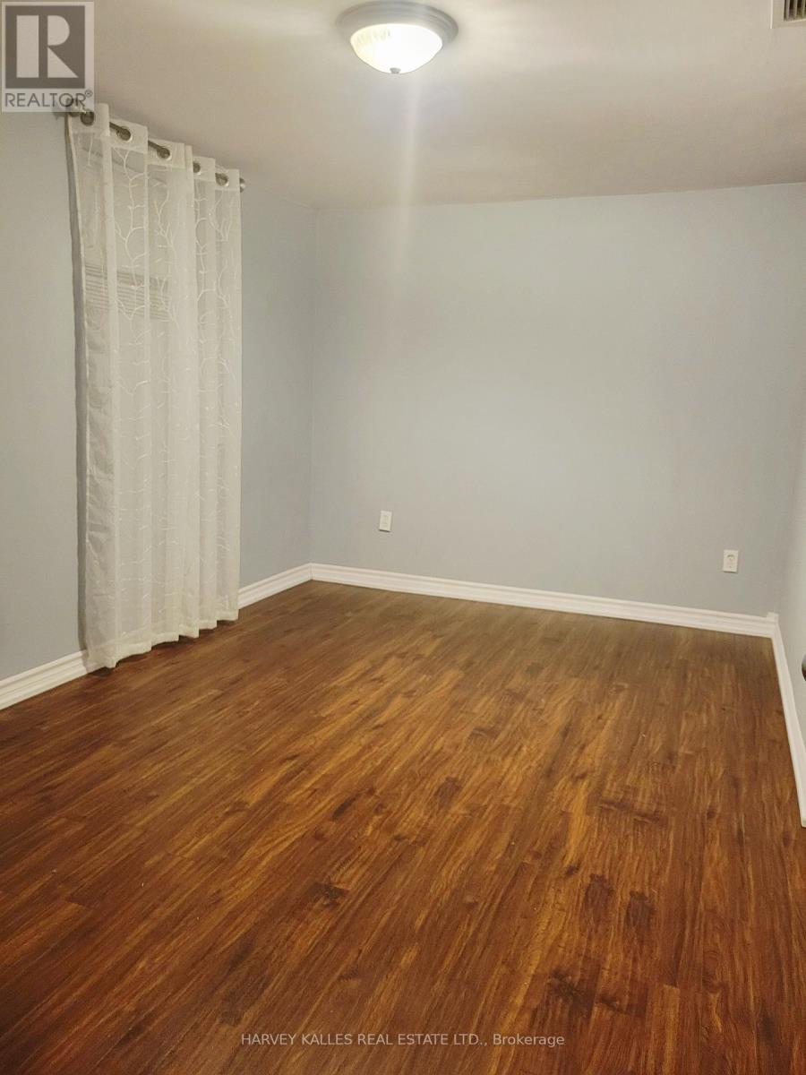 Lower - 85 Lanark Avenue, Toronto, Ontario  M6E 2G3 - Photo 10 - C12473371