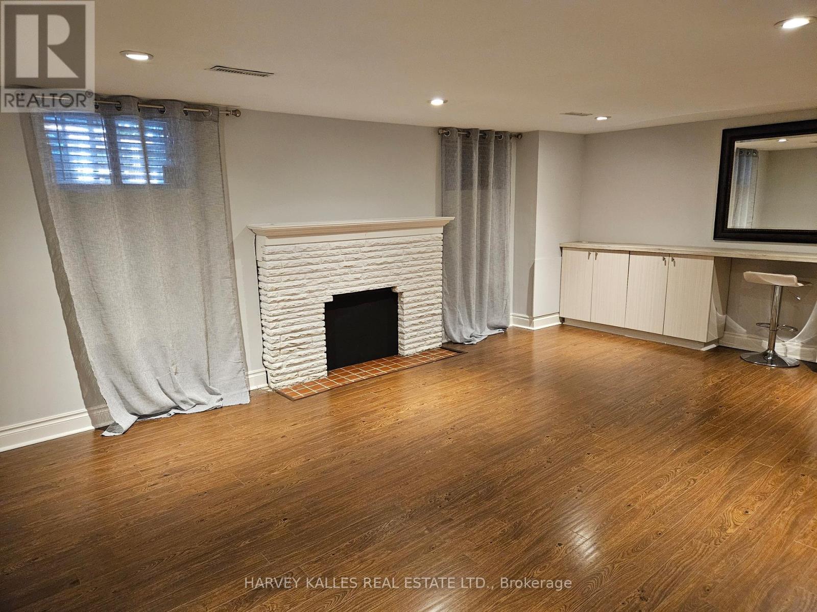 Lower - 85 Lanark Avenue, Toronto, Ontario  M6E 2G3 - Photo 6 - C12473371
