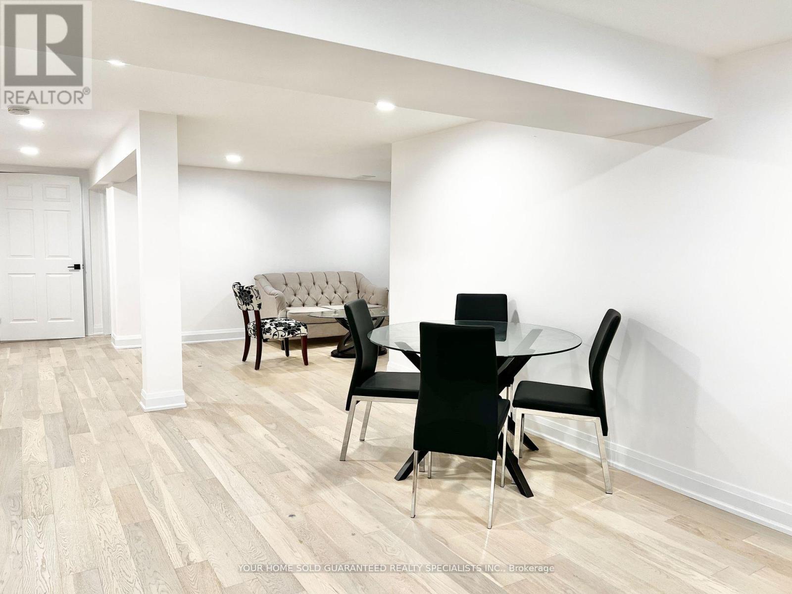 Room 2 - 2 Pannahill Road, Toronto, Ontario  M3H 4N3 - Photo 3 - C12473390