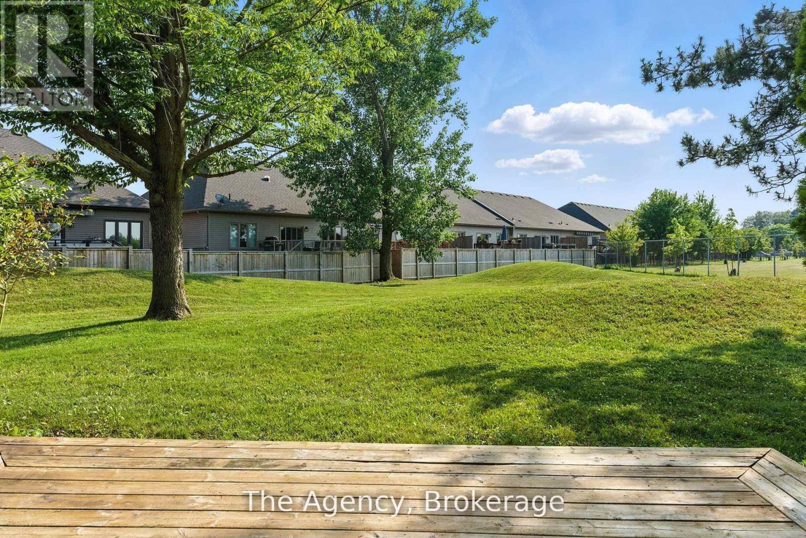 44 - 65 Dorchester Boulevard, St. Catharines, Ontario  L2M 7T7 - Photo 31 - X12473449