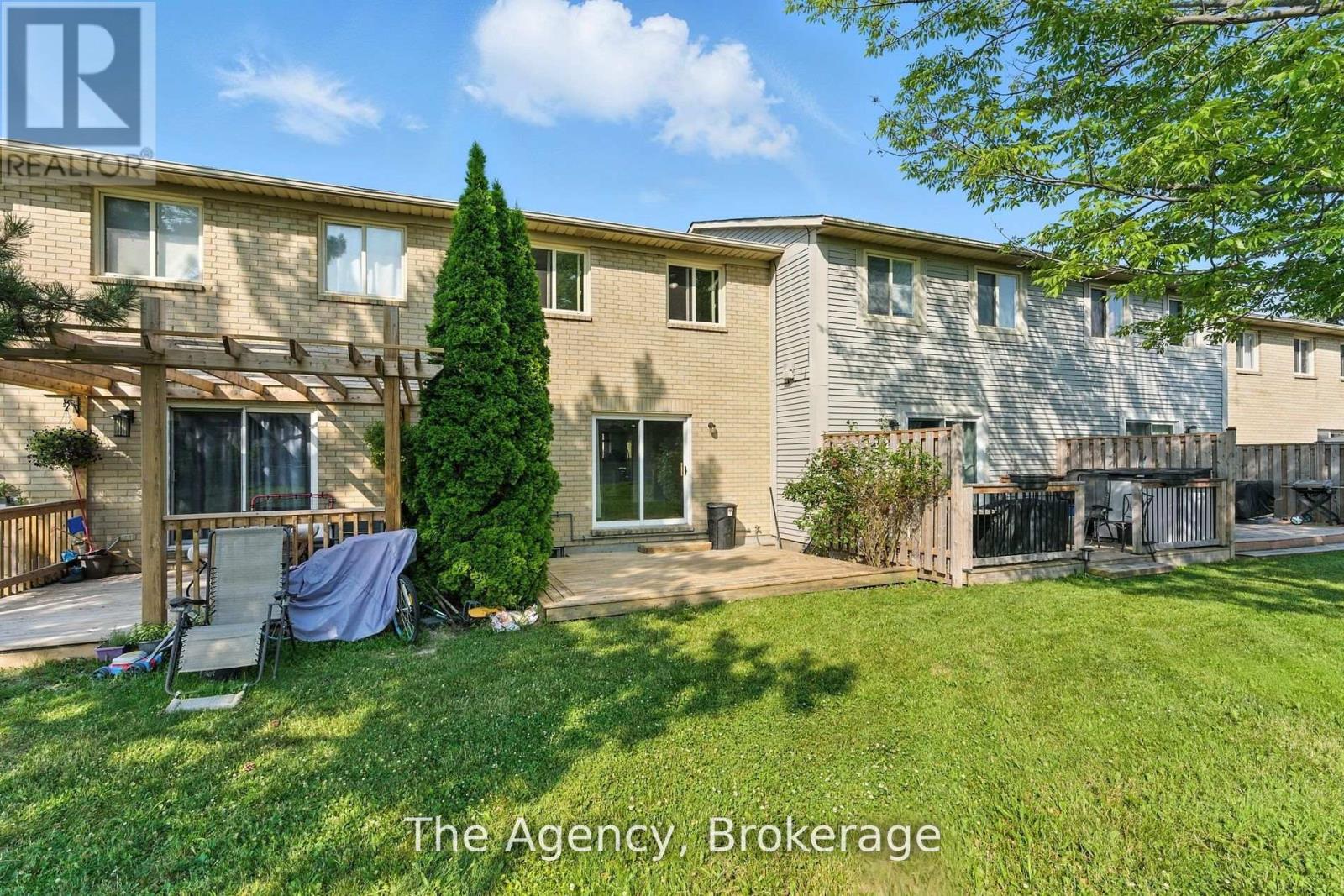 44 - 65 Dorchester Boulevard, St. Catharines, Ontario  L2M 7T7 - Photo 34 - X12473449