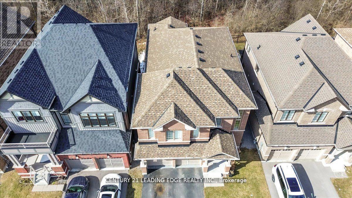 47 Crombie Street, Clarington, Ontario  L1C 0T5 - Photo 4 - E12473300