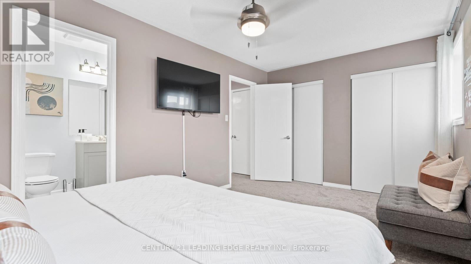 330 Sparrow Circle, Pickering (Highbush), Ontario  L1V 6Y3 - Photo 15 - E12473328