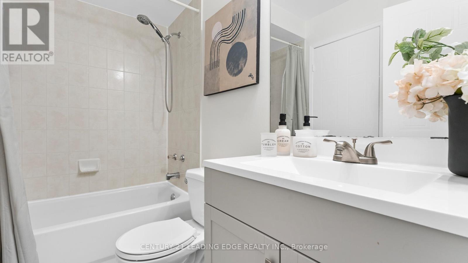 330 Sparrow Circle, Pickering (Highbush), Ontario  L1V 6Y3 - Photo 16 - E12473328