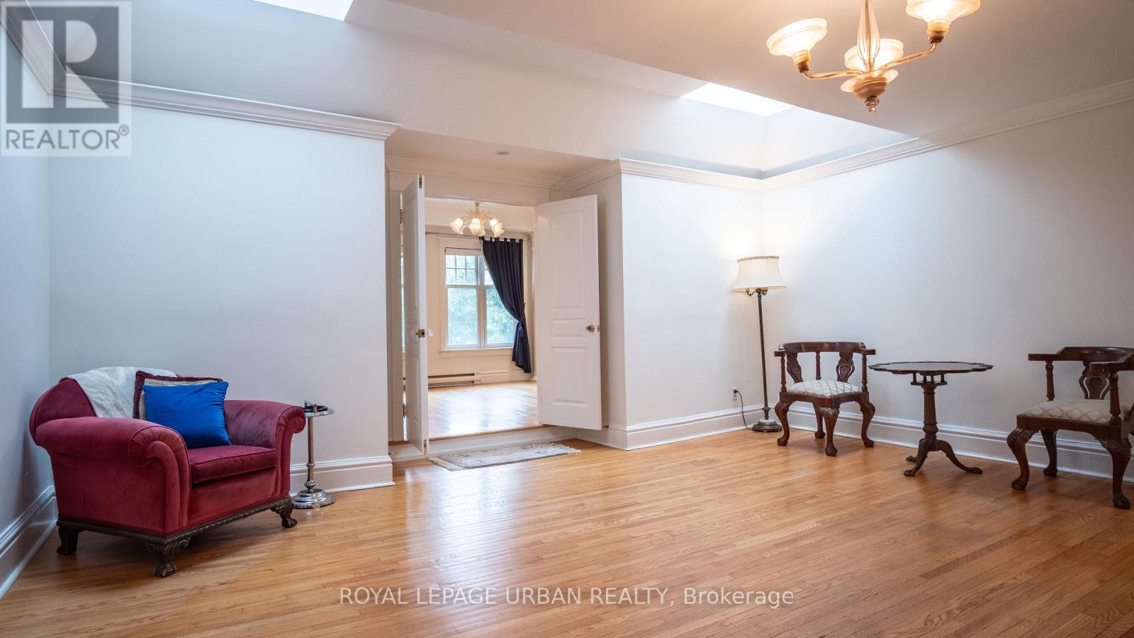 64 Brooklyn Avenue, Toronto, Ontario  M4M 2X5 - Photo 31 - E12473334