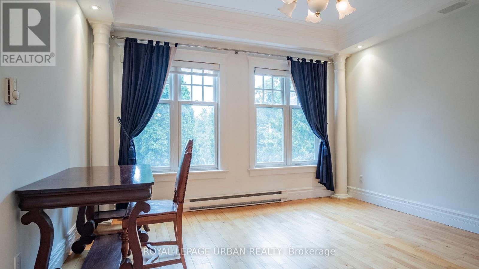 64 Brooklyn Avenue, Toronto, Ontario  M4M 2X5 - Photo 33 - E12473334