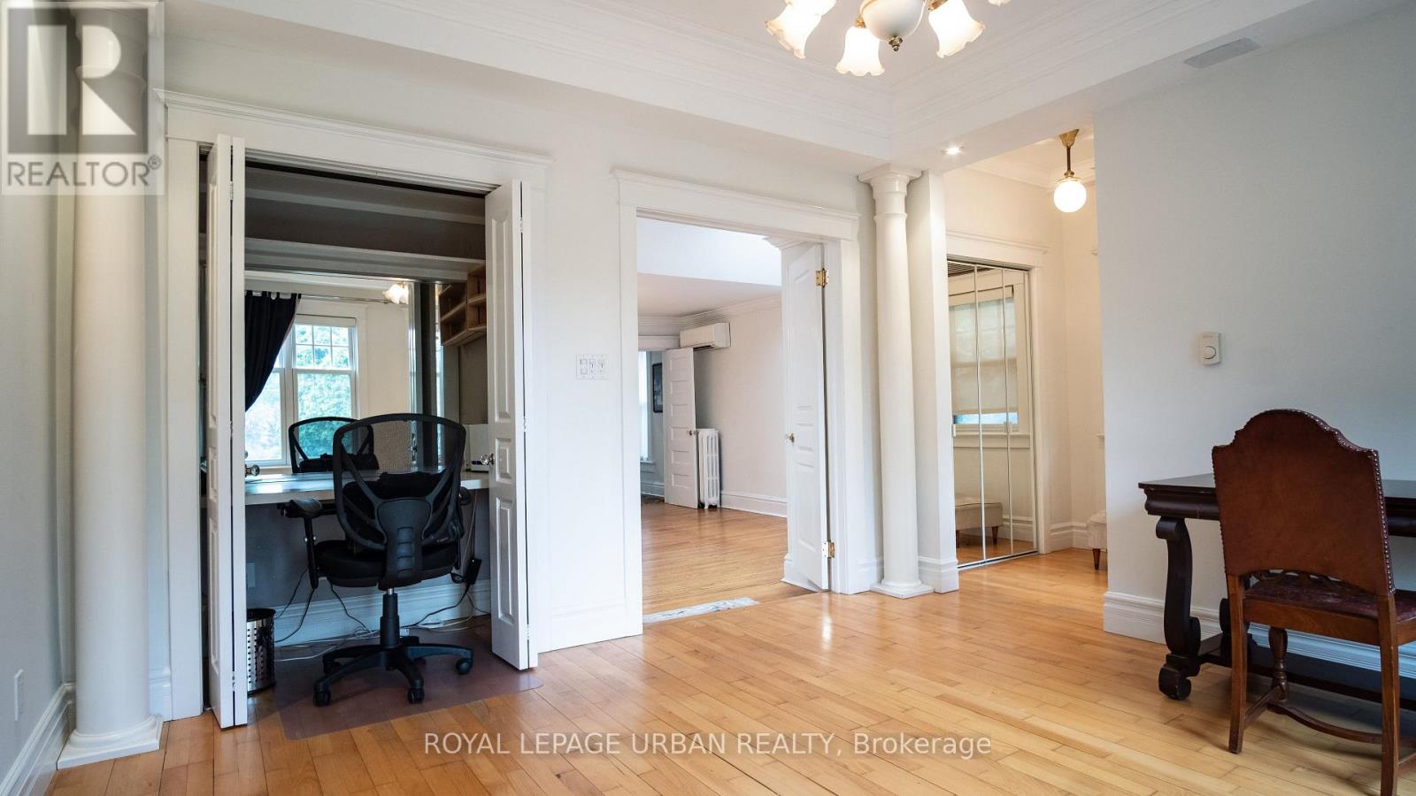 64 Brooklyn Avenue, Toronto, Ontario  M4M 2X5 - Photo 34 - E12473334