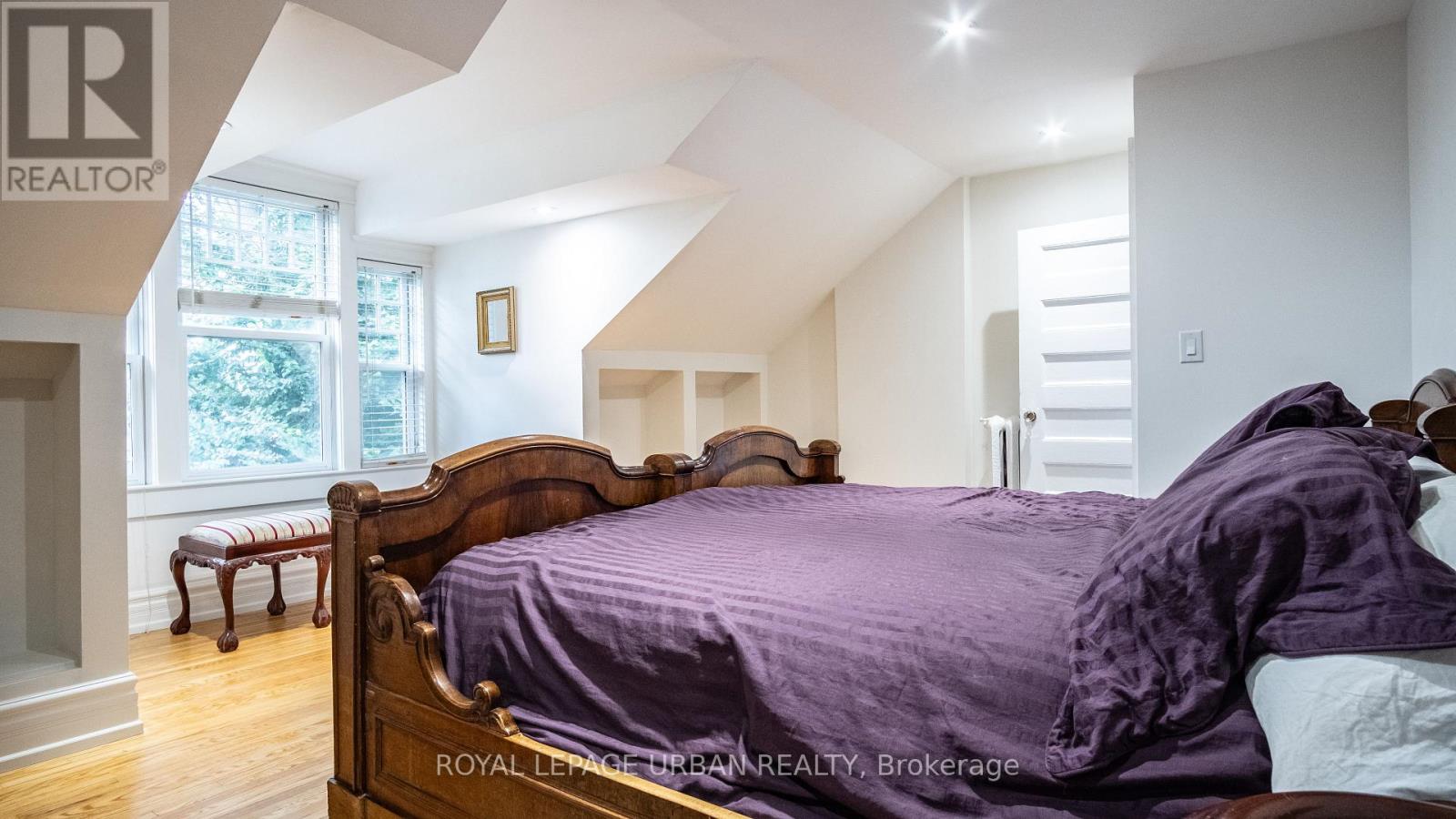 64 Brooklyn Avenue, Toronto, Ontario  M4M 2X5 - Photo 38 - E12473334