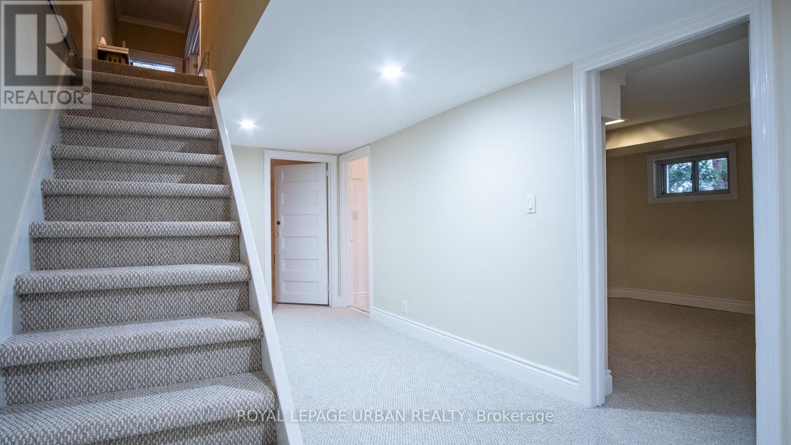64 Brooklyn Avenue, Toronto, Ontario  M4M 2X5 - Photo 39 - E12473334