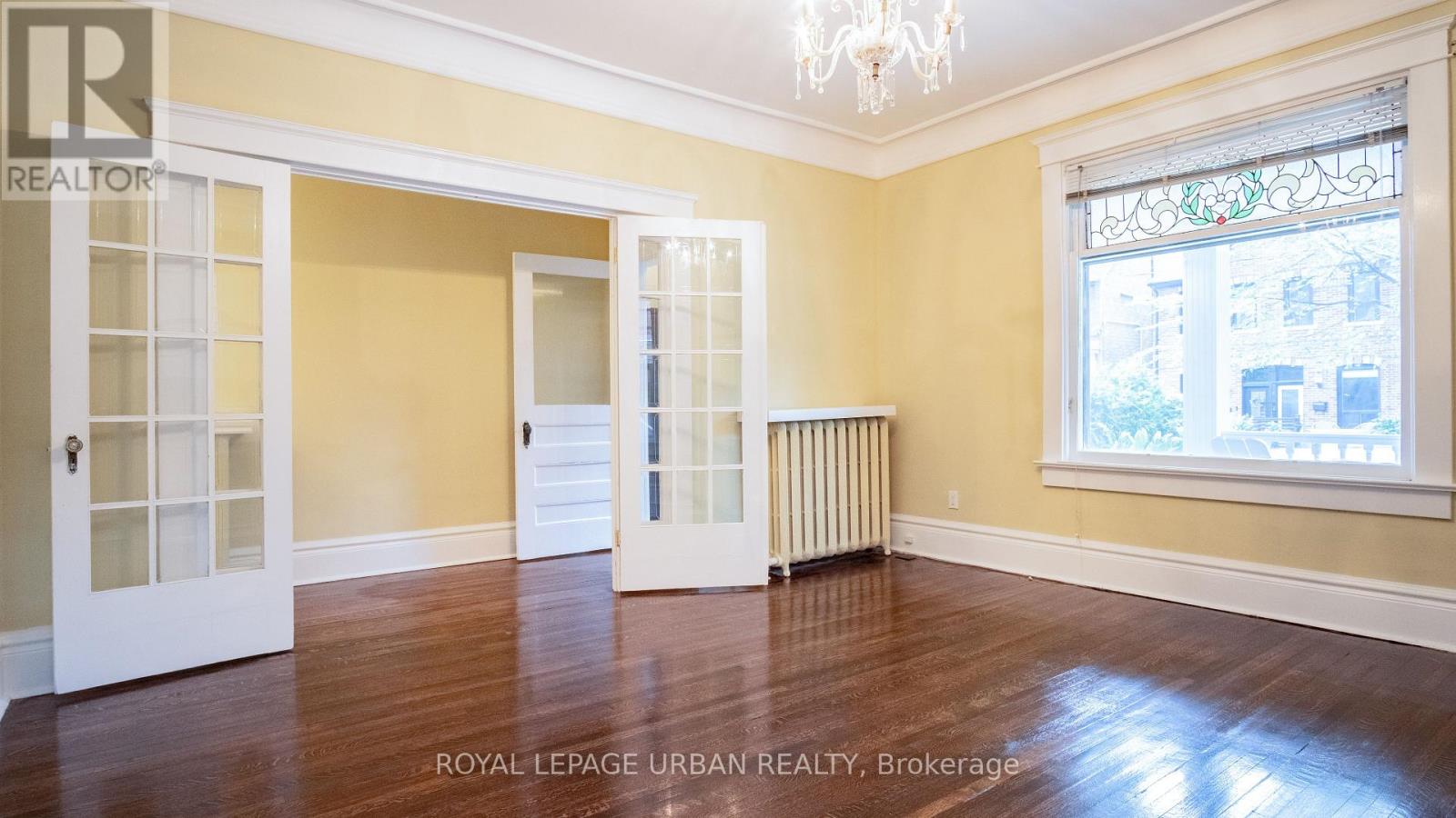 64 Brooklyn Avenue, Toronto, Ontario  M4M 2X5 - Photo 8 - E12473334