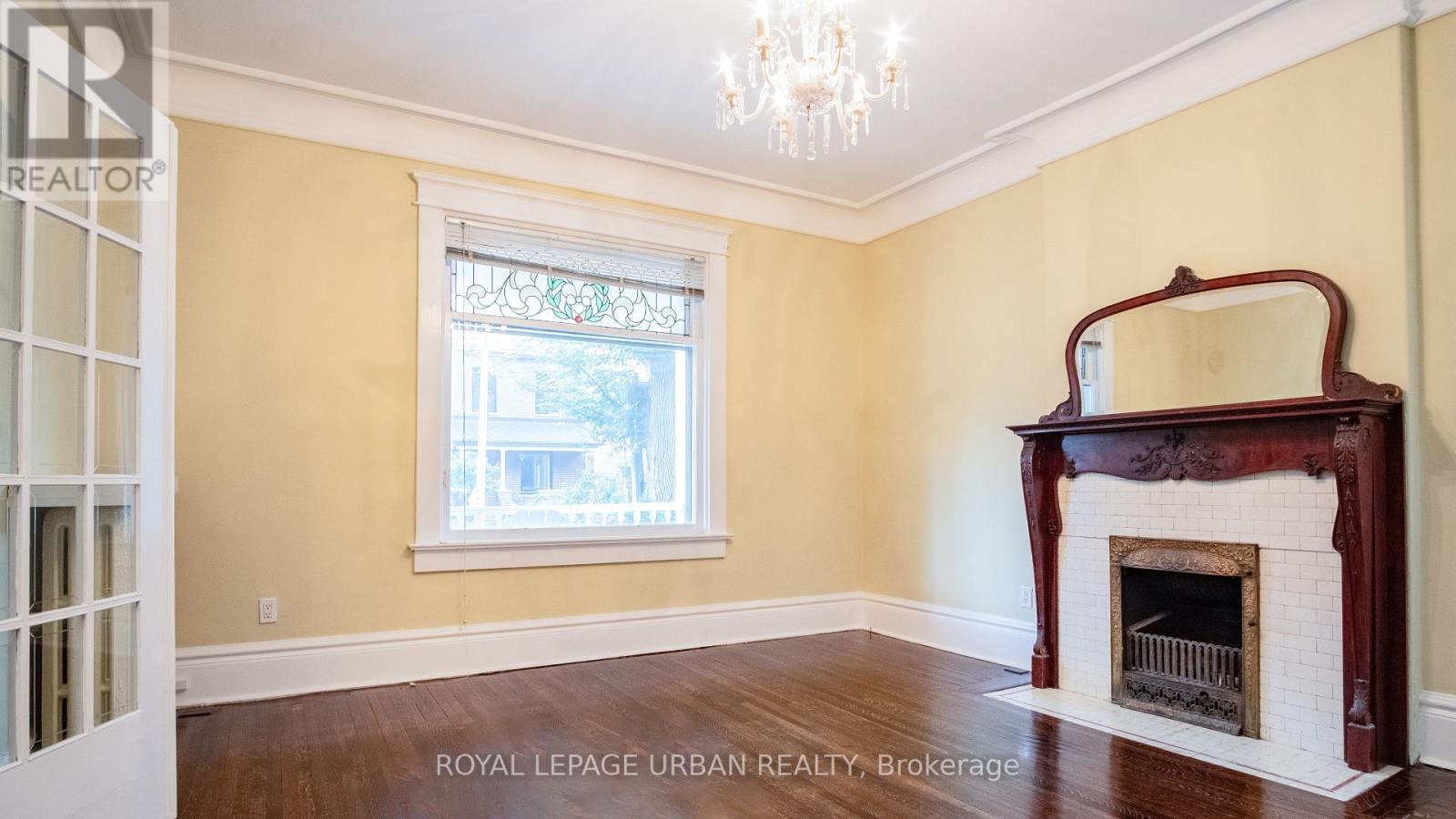 64 Brooklyn Avenue, Toronto, Ontario  M4M 2X5 - Photo 9 - E12473334
