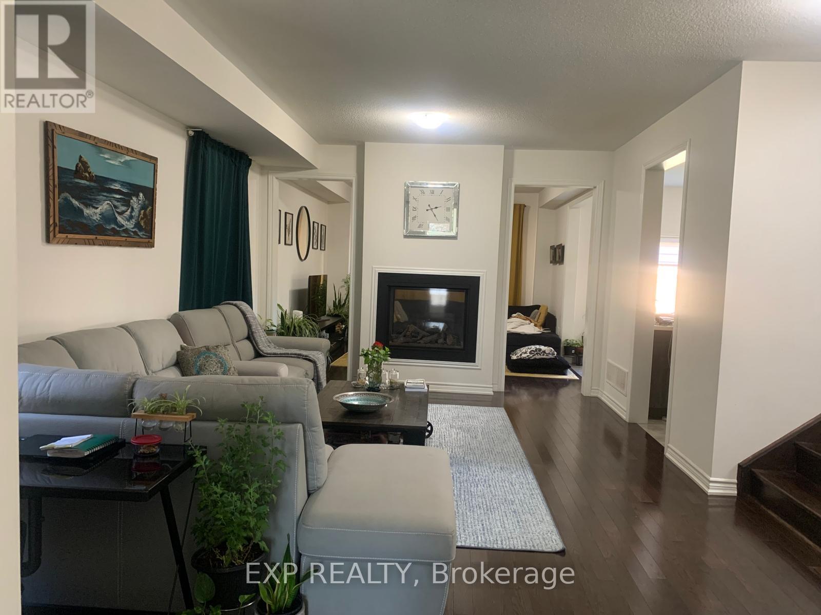 253 Fleetwood Drive, Oshawa, Ontario  L1K 3E8 - Photo 2 - E12473349