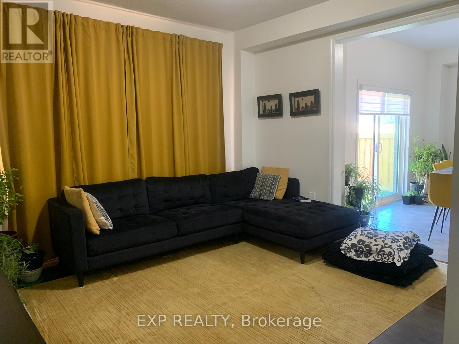 253 Fleetwood Drive, Oshawa, Ontario  L1K 3E8 - Photo 4 - E12473349