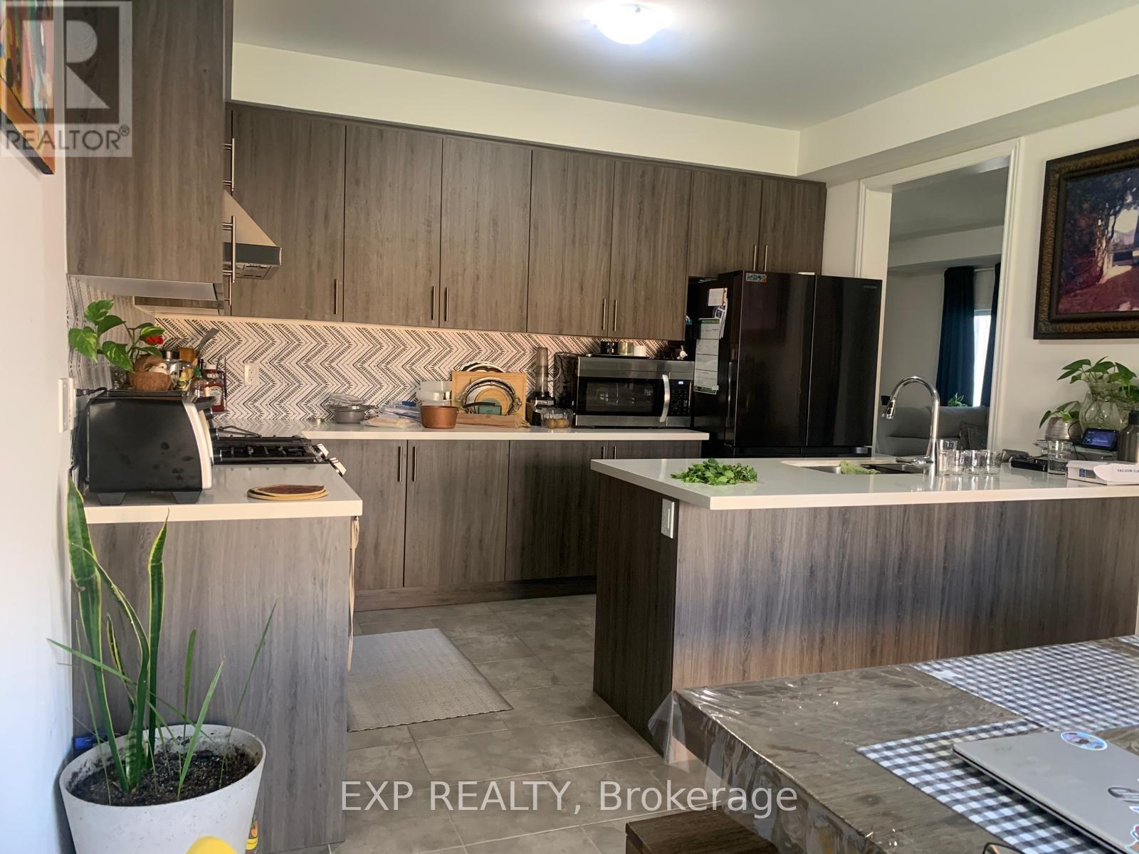 253 Fleetwood Drive, Oshawa, Ontario  L1K 3E8 - Photo 6 - E12473349