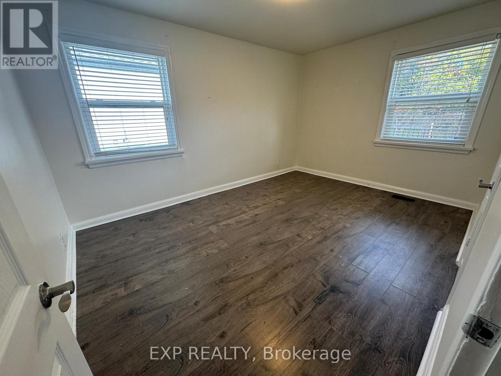 Upper - 97 Central Park Boulevard N, Oshawa, Ontario  L1G 5Y4 - Photo 12 - E12473362