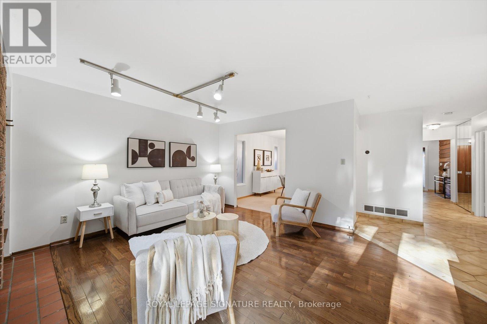 26 Macklingate Court, Toronto, Ontario  M1V 1A1 - Photo 14 - E12473374