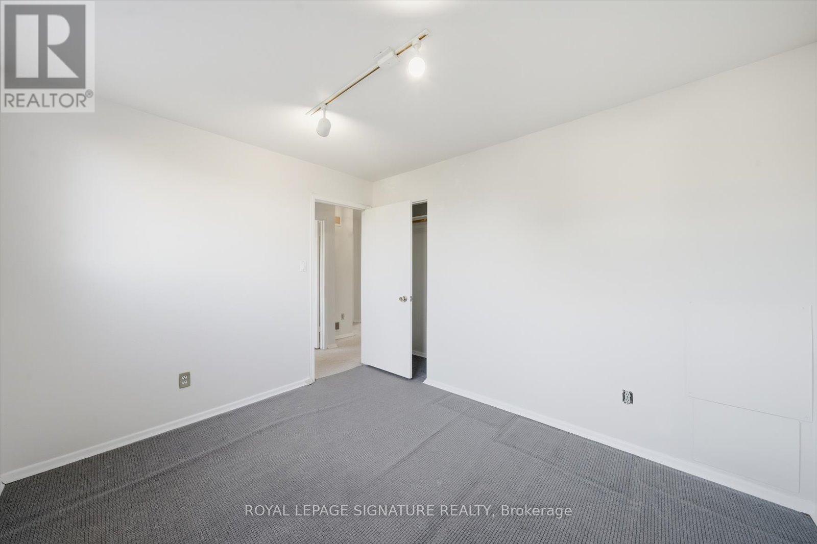 26 Macklingate Court, Toronto, Ontario  M1V 1A1 - Photo 34 - E12473374
