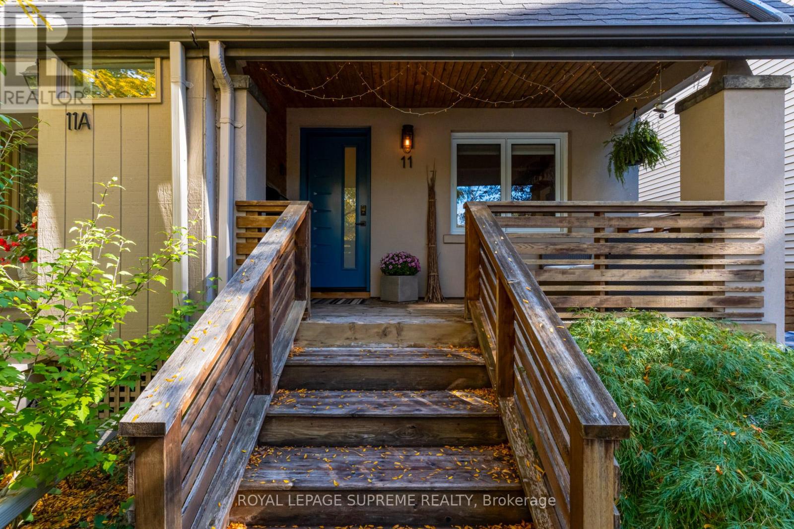 11 West Lynn Avenue, Toronto, Ontario  M4C 3V7 - Photo 2 - E12473376