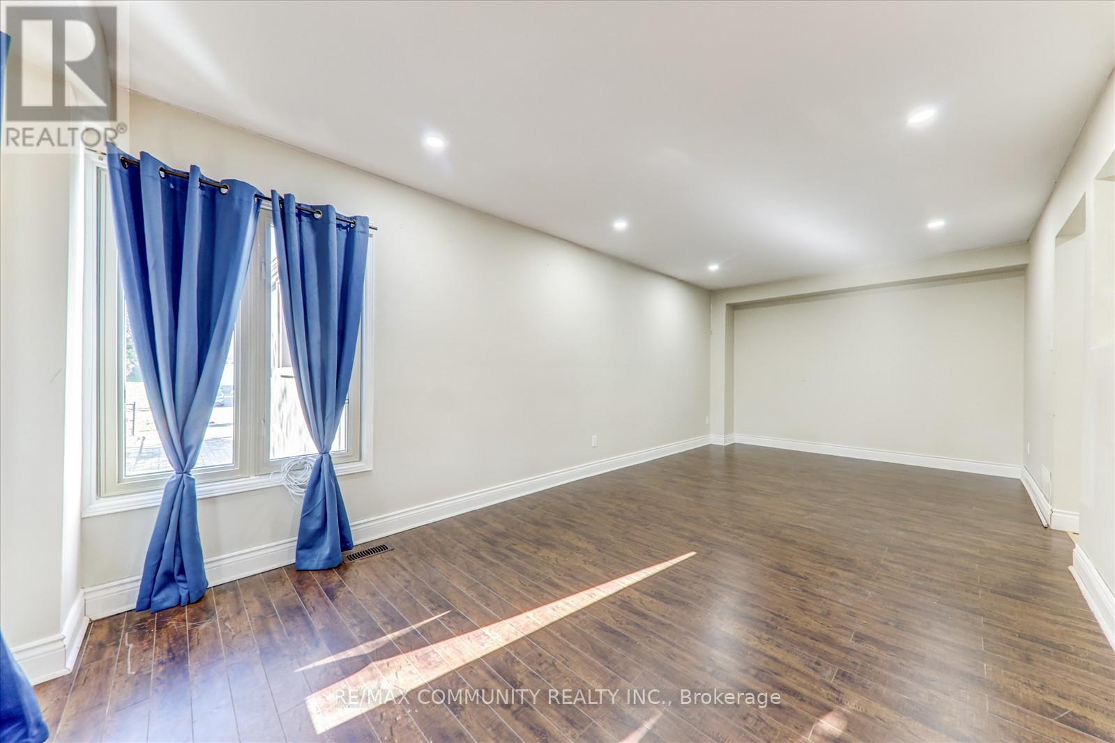 7 Adams Drive, Ajax, Ontario  L1S 5Y6 - Photo 13 - E12473393