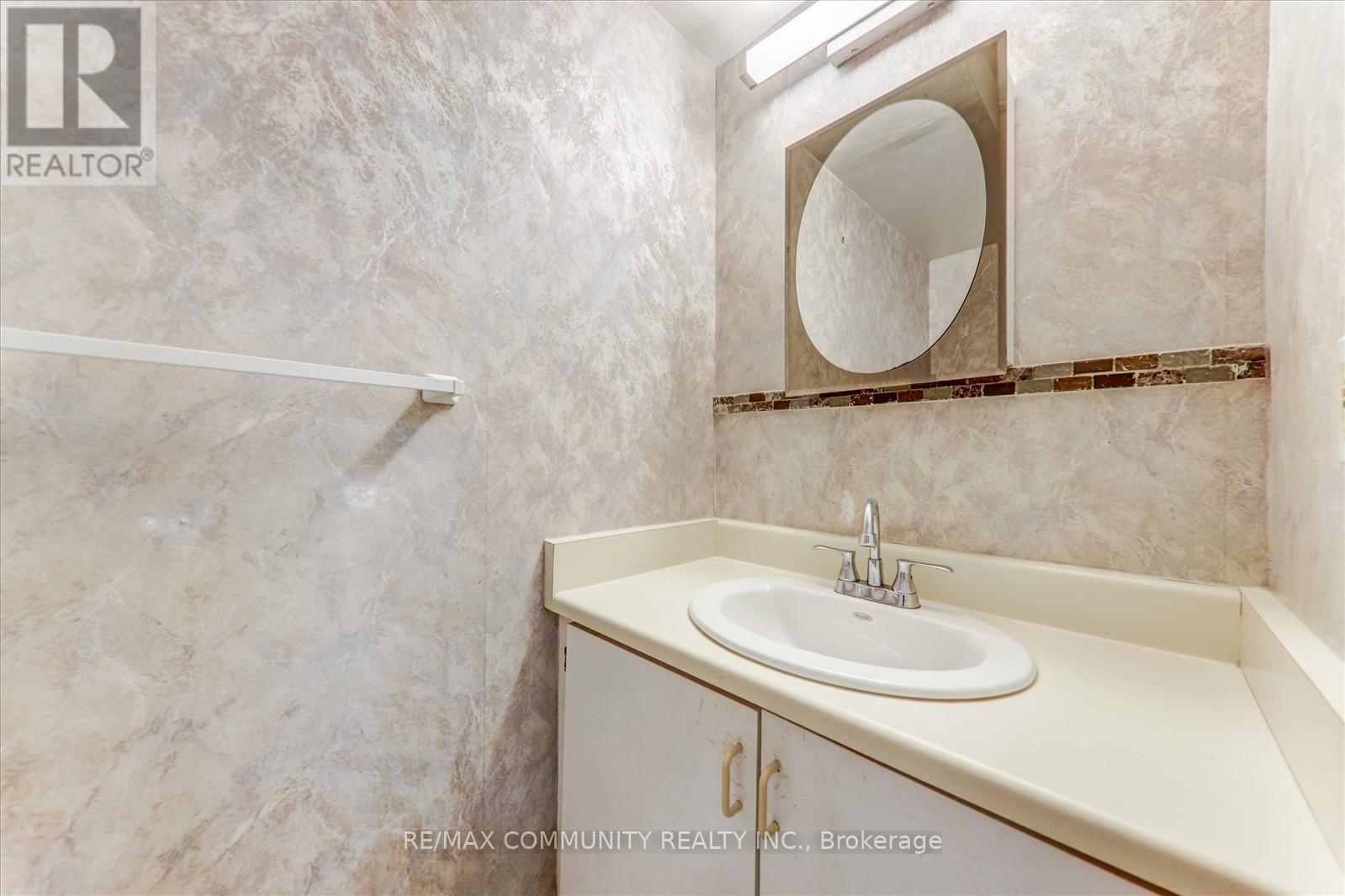 7 Adams Drive, Ajax, Ontario  L1S 5Y6 - Photo 15 - E12473393