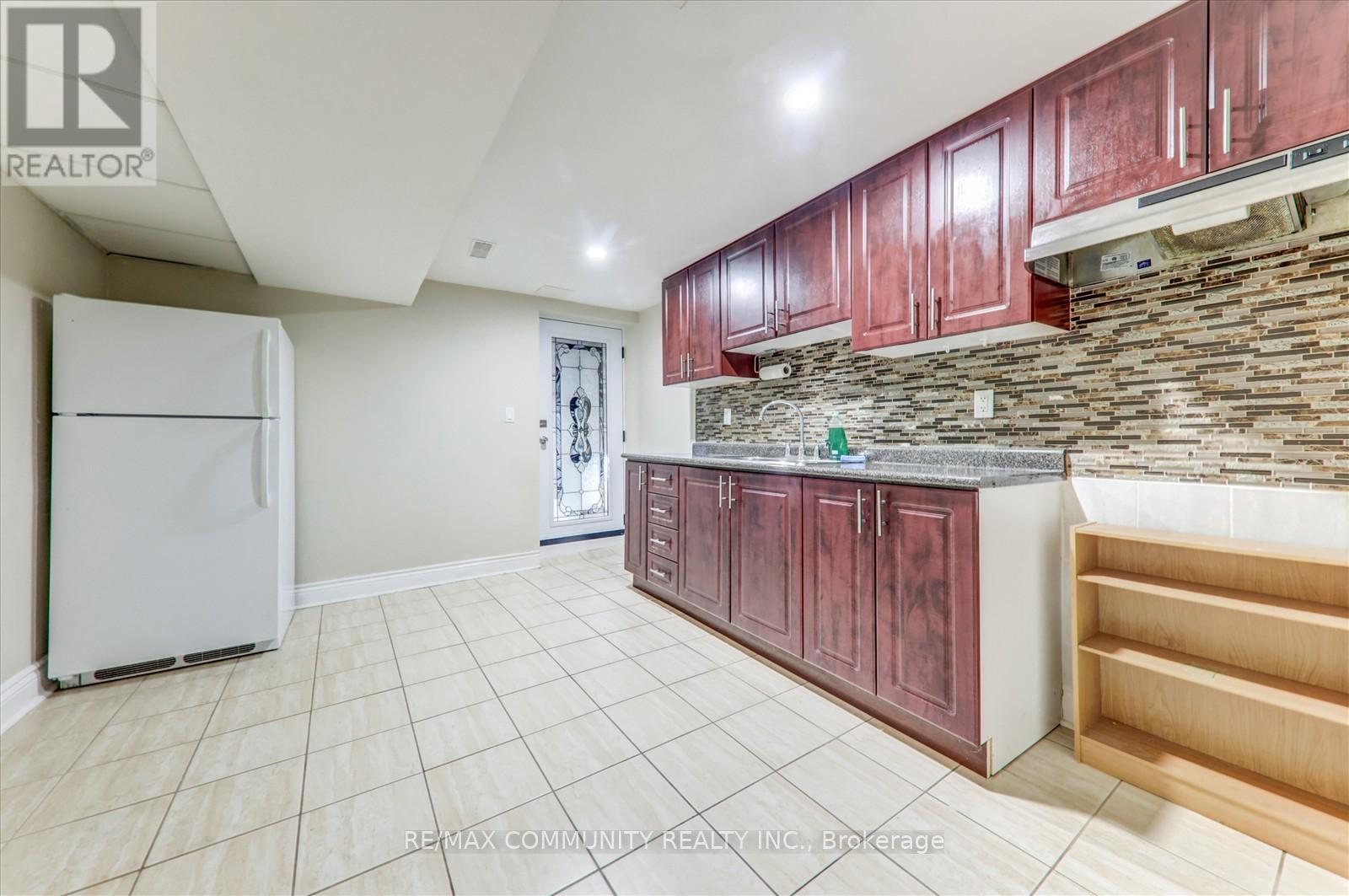 7 Adams Drive, Ajax, Ontario  L1S 5Y6 - Photo 35 - E12473393