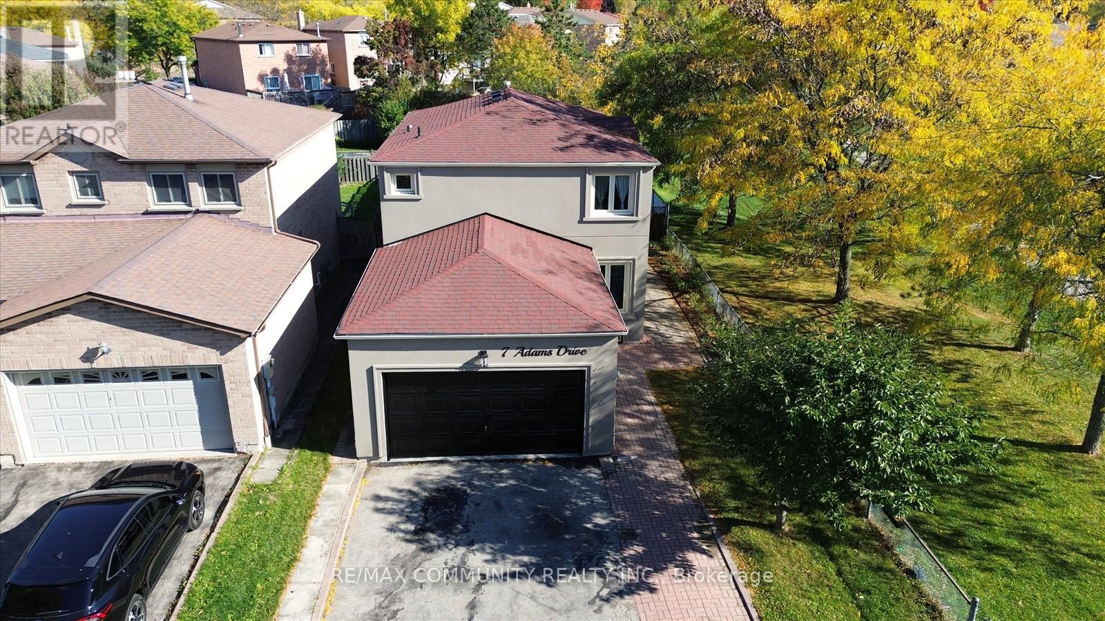 7 Adams Drive, Ajax, Ontario  L1S 5Y6 - Photo 8 - E12473393