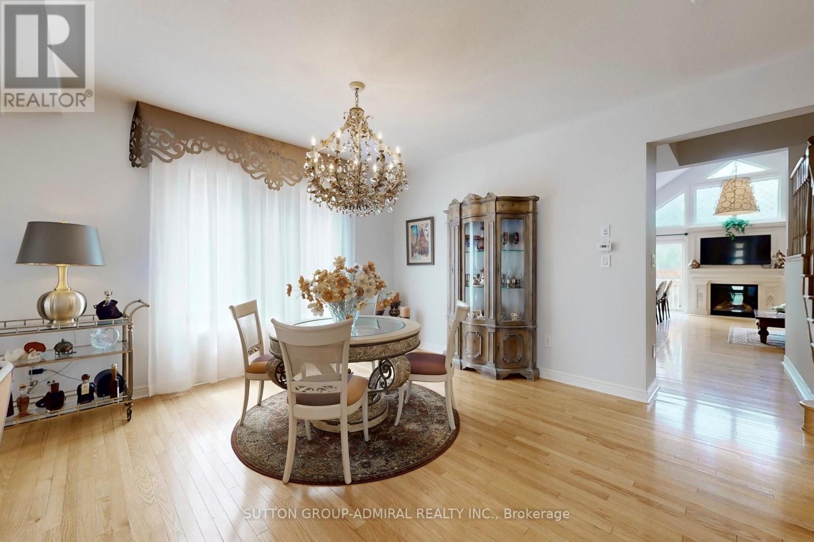 62 Waterton Way, Bradford West Gwillimbury, Ontario  L3Z 0R3 - Photo 9 - N12435089