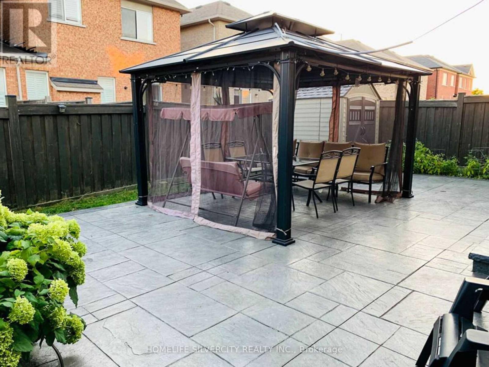10 Bloom Drive, Brampton, Ontario  L6P 3C2 - Photo 40 - W12471854