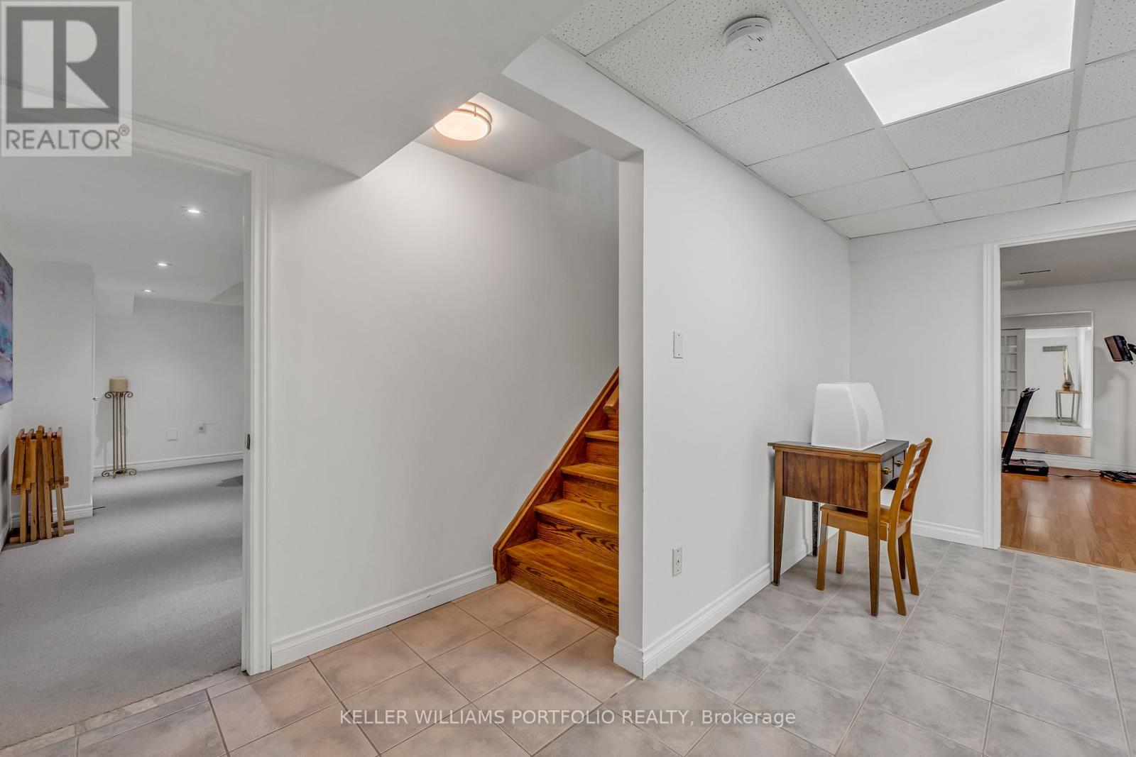 8 Vista View Court, Caledon, Ontario  L7C 1E1 - Photo 21 - W12472363