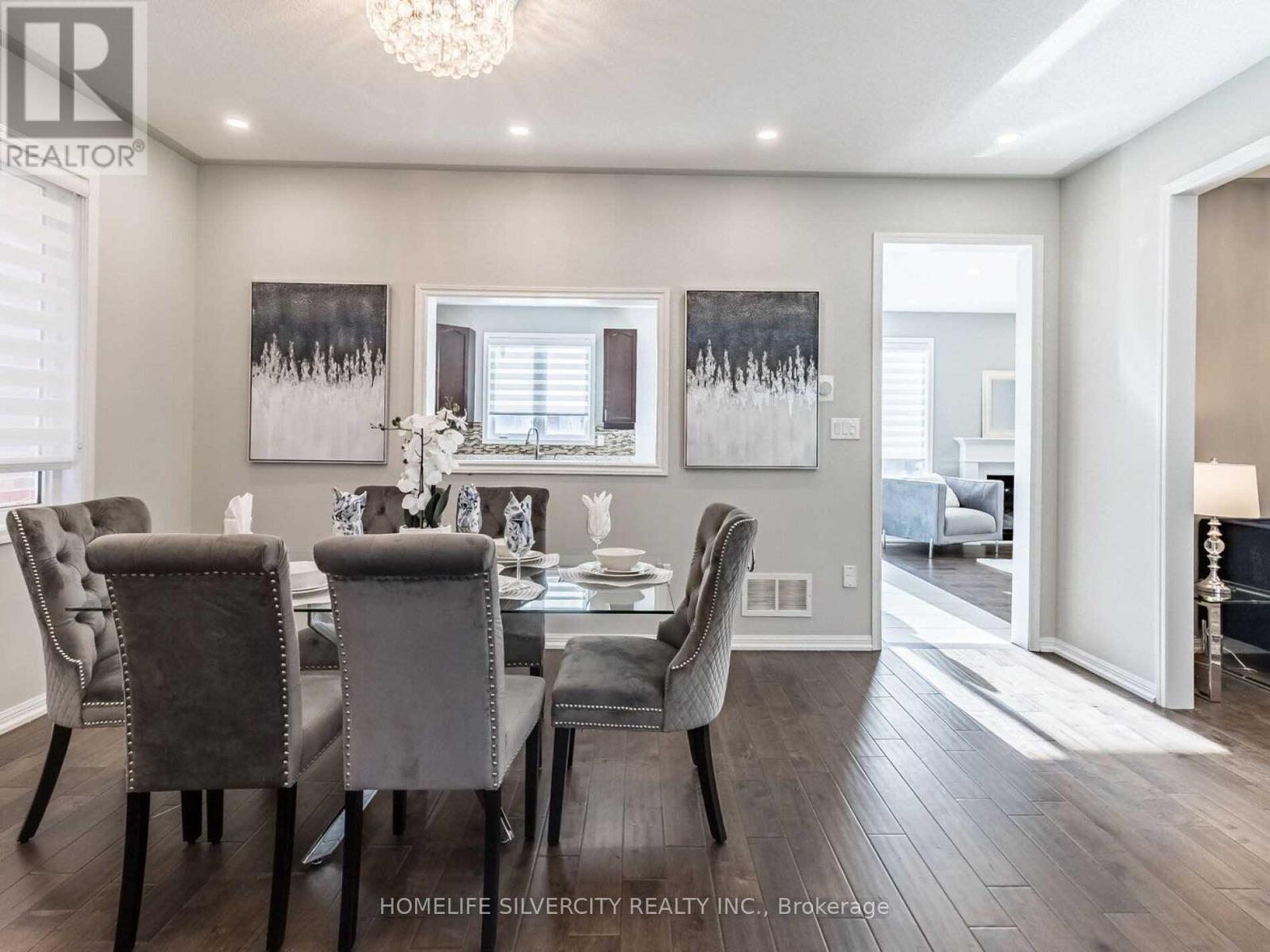 10 Bloom Drive, Brampton, Ontario  L6P 3C2 - Photo 7 - W12471854