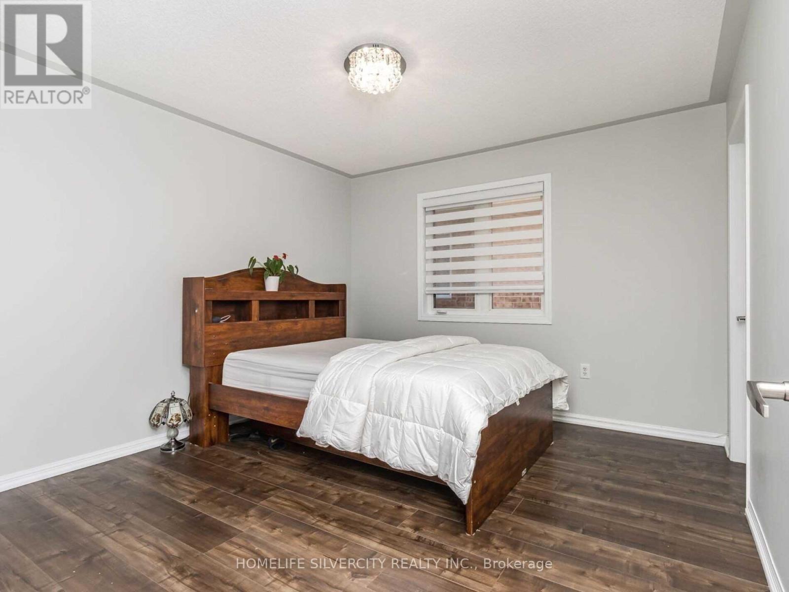 10 Bloom Drive, Brampton, Ontario  L6P 3C2 - Photo 30 - W12471854