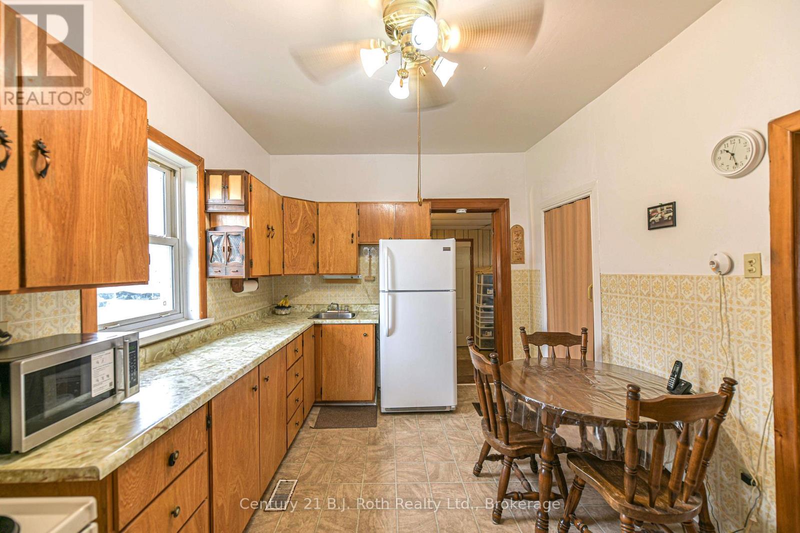 82 Poughkeepsie Street, Orillia, Ontario  L3V 1M8 - Photo 15 - S12473416