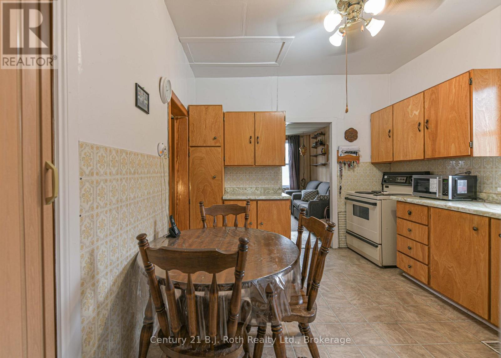 82 Poughkeepsie Street, Orillia, Ontario  L3V 1M8 - Photo 17 - S12473416