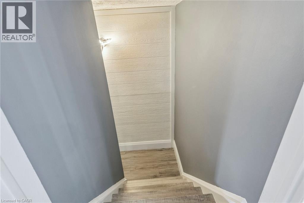 122 Mooregate Crescent, Kitchener, Ontario  N2M 2G1 - Photo 36 - 40780931