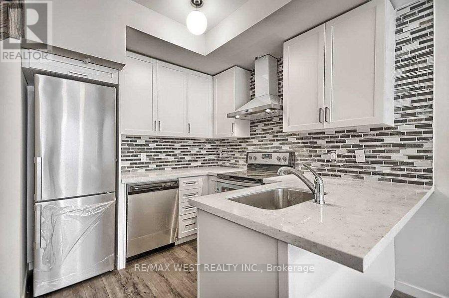 111 - 600 Alex Gardner Circle, Aurora, Ontario  L4G 3G5 - Photo 7 - N12473248