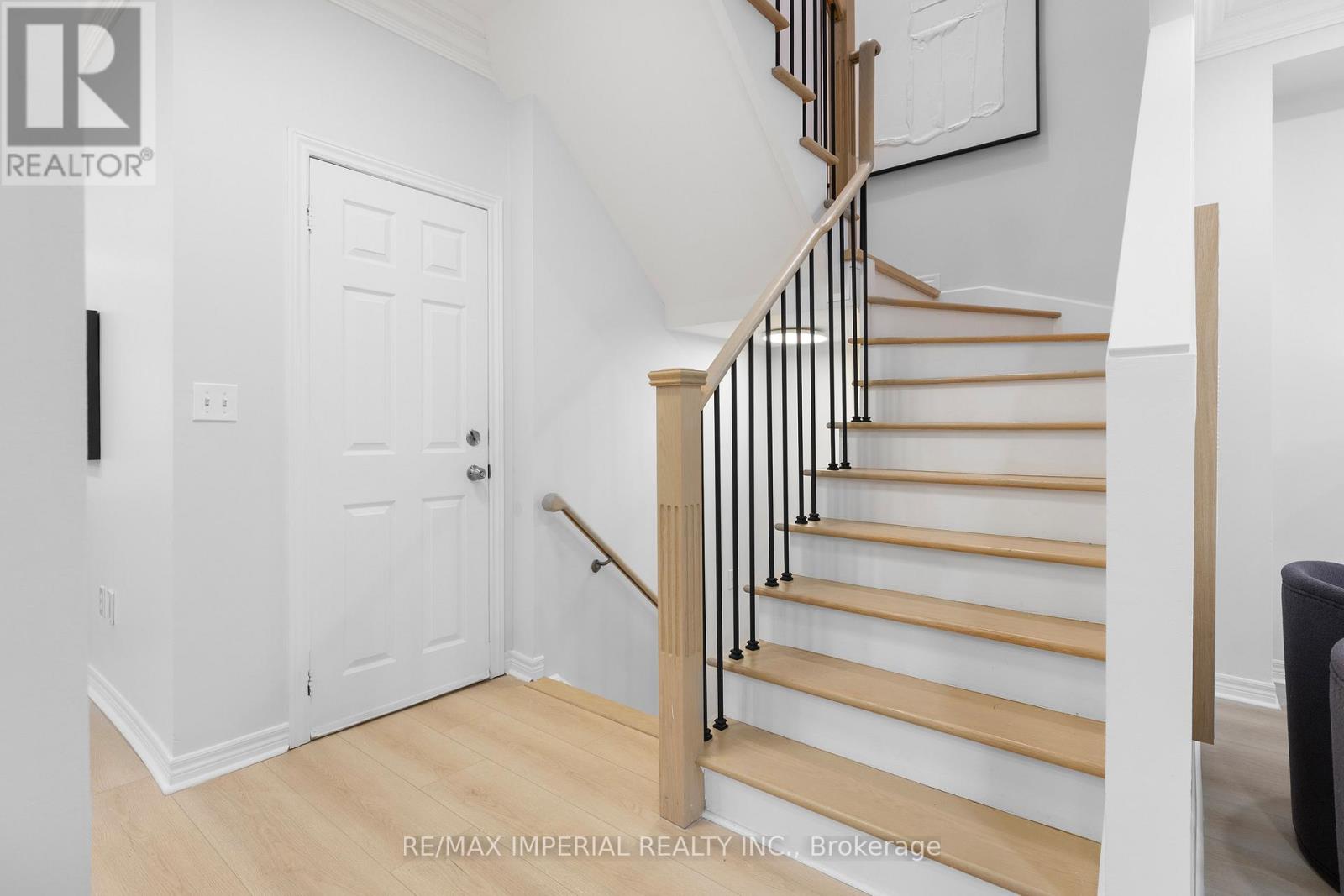 44 Hawkview Boulevard, Vaughan, Ontario  L4H 2E2 - Photo 22 - N12473265